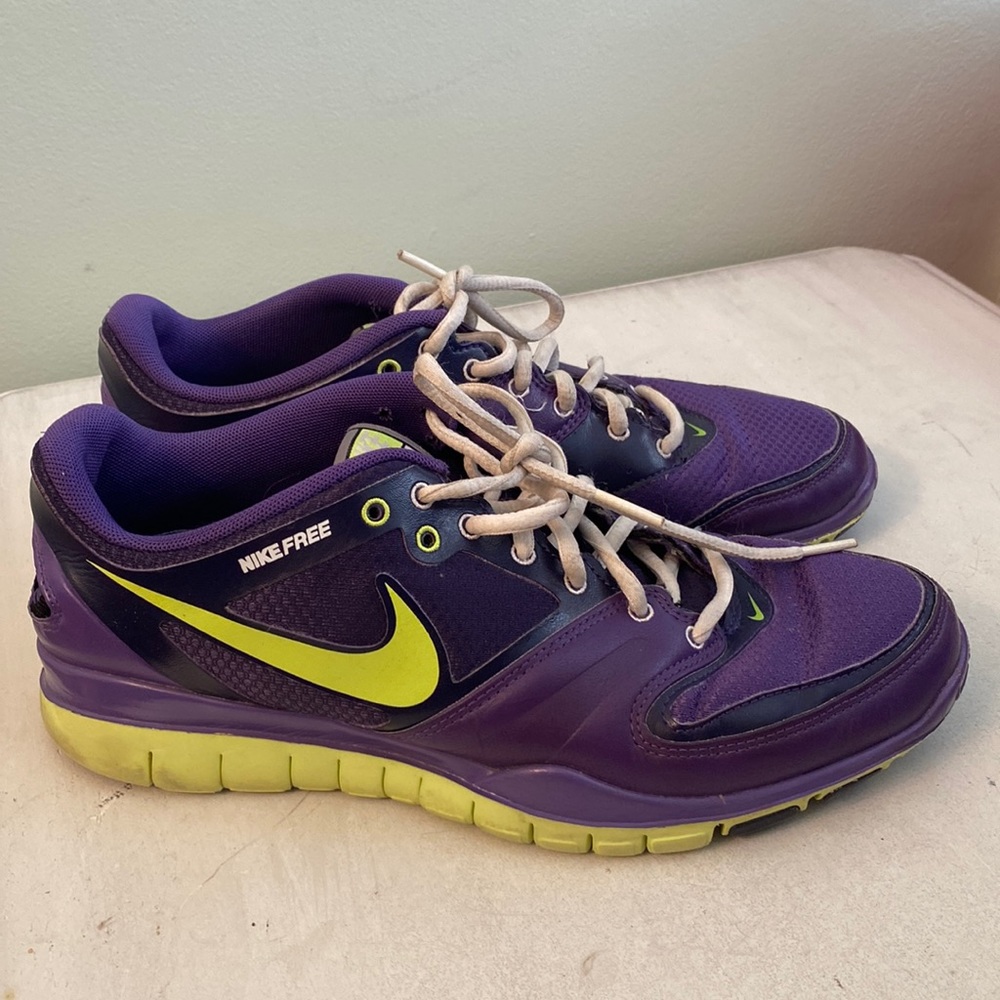 Nike HyperTR shoes 396106-521